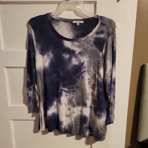 Green Envelope Blue and White Tie-Dye Long Sleeve Top